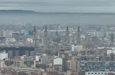 Vista aérea de la Basilia del Pilar desde el Edificio Vía Nova
